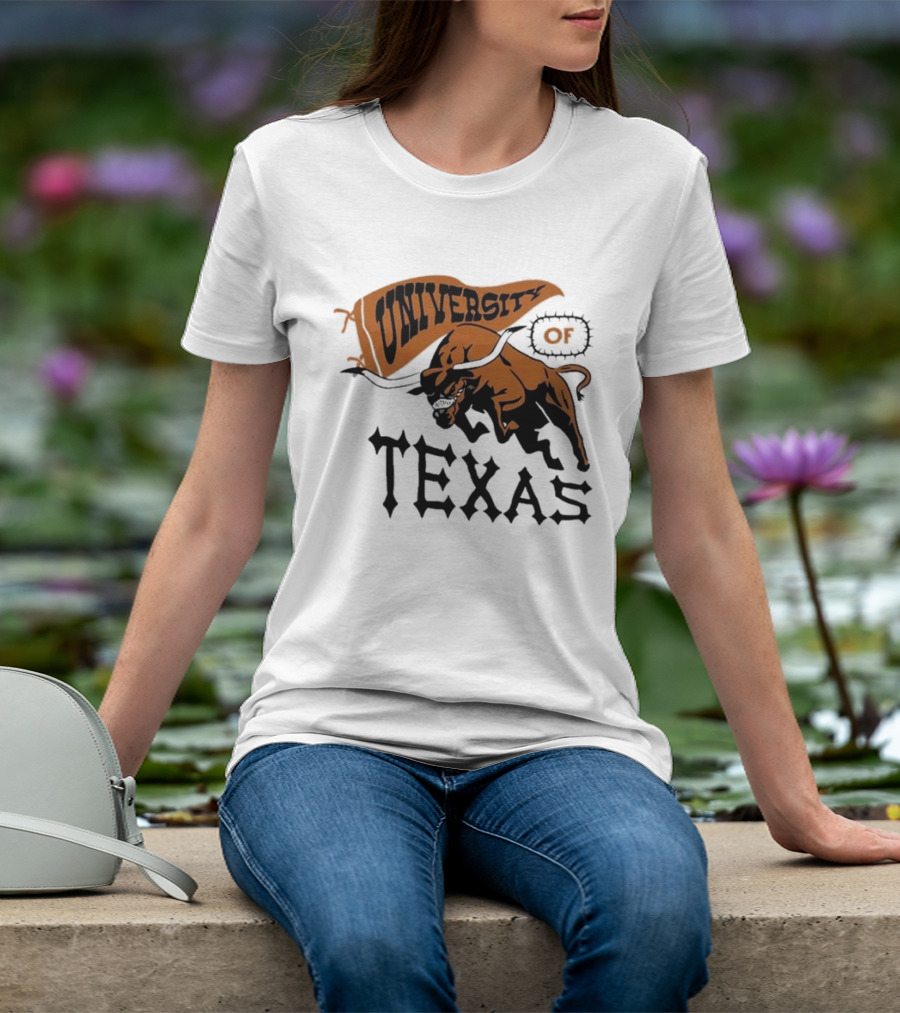 University Of Texas Longhorns Bull Mascot Banner T-Shirt