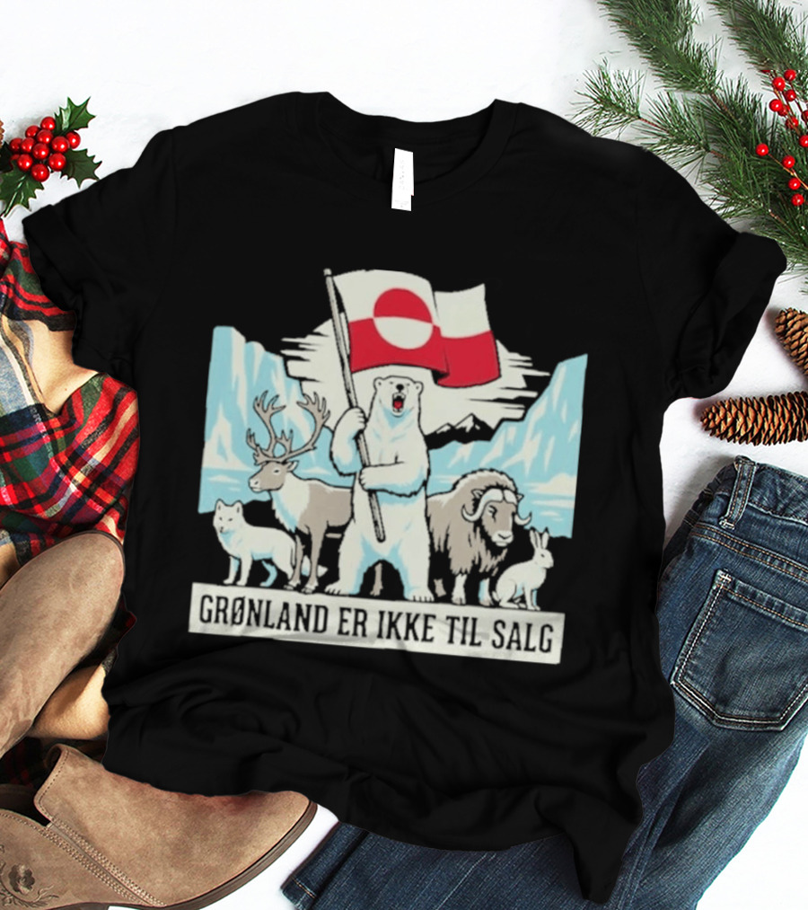 Grønland Er Ikke Til Salg Polar Bear Flag Reindeer Musk Ox Arctic Wildlife T-Shirt