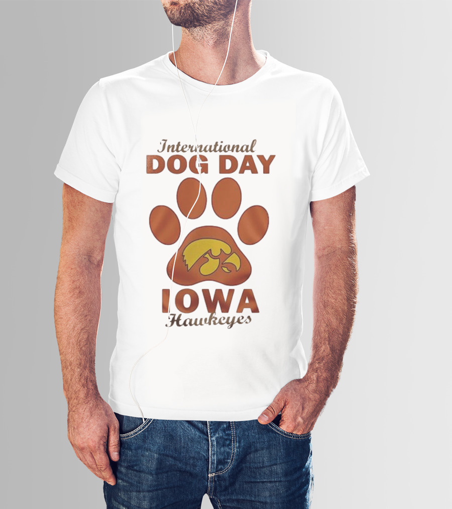 International Dog Day Iowa Hawkeyes Paw Print T-Shirt