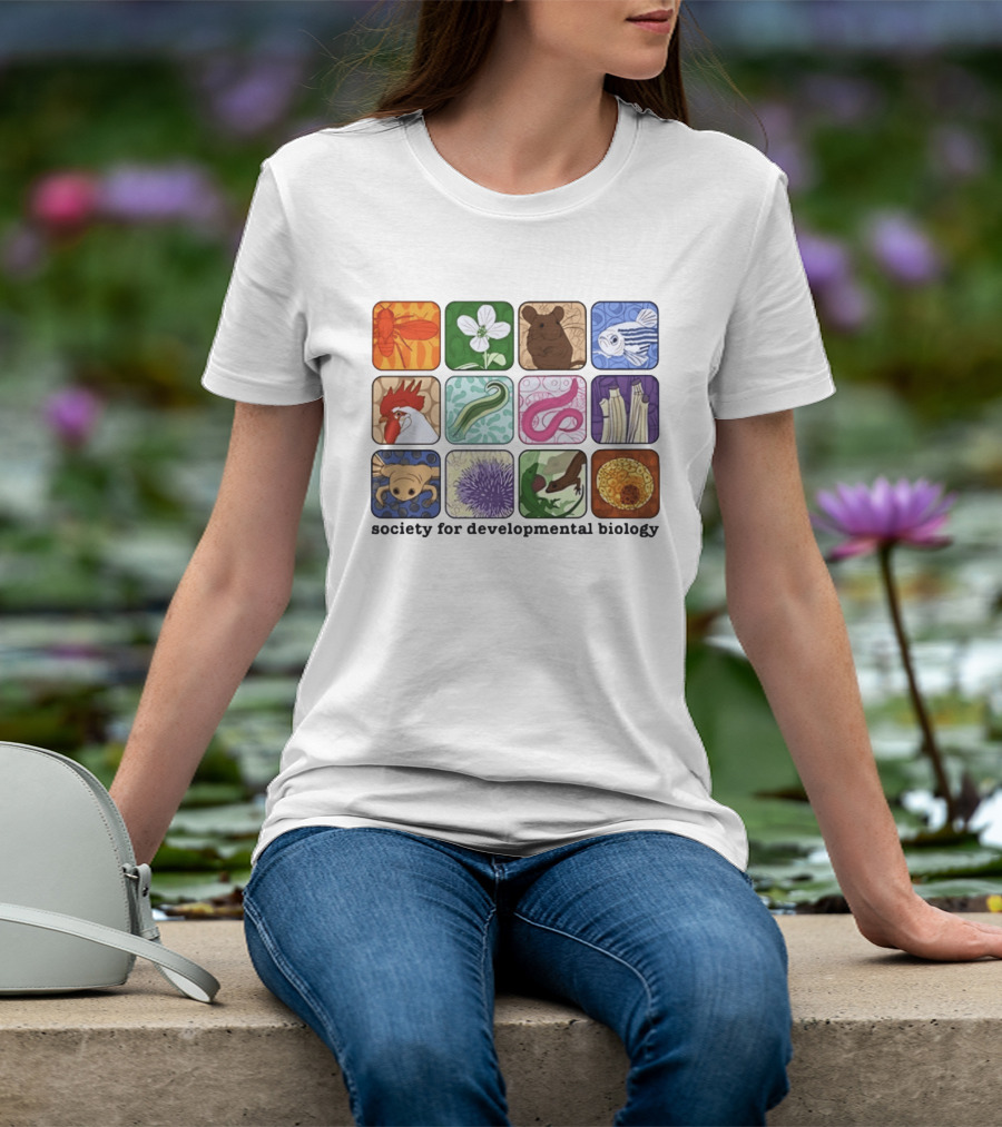 Society For Developmental Biology Model Organisms Collage Fly Plant Mouse Fish Chicken Worm Frog Plant Embryo Egg Cell T-Shirt
