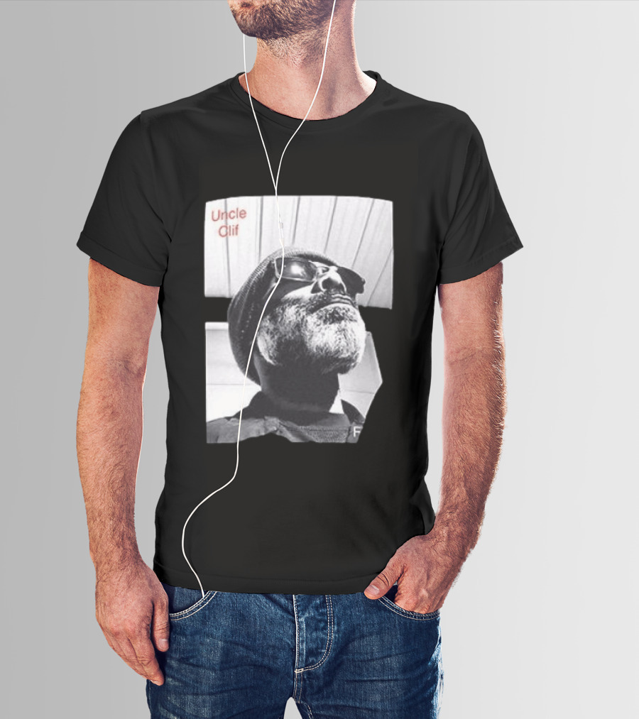 Uncle Clif Bring Back Common Sense Vintage Style Black And White Bearded Man In Sunglasses T-Shirt
