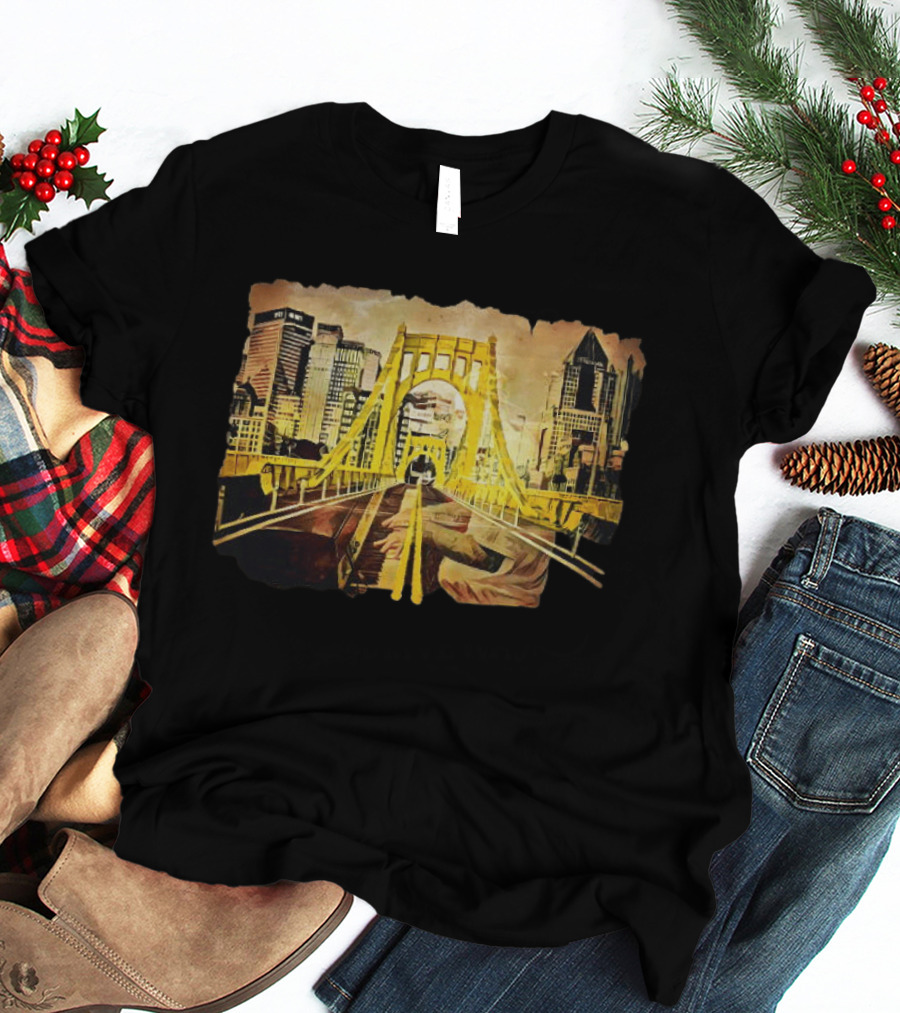 Pittsburgh Skyline 1992 Roberto Clemente Bridge Piano Player T-Shirt