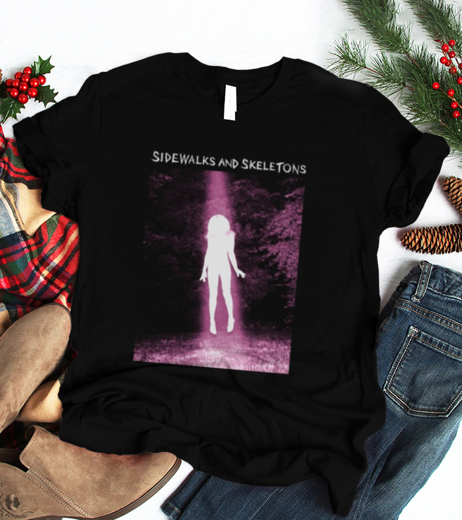 Sidewalks And Skeletons Goth Aesthetic Alien Abduction Vibes T-Shirt