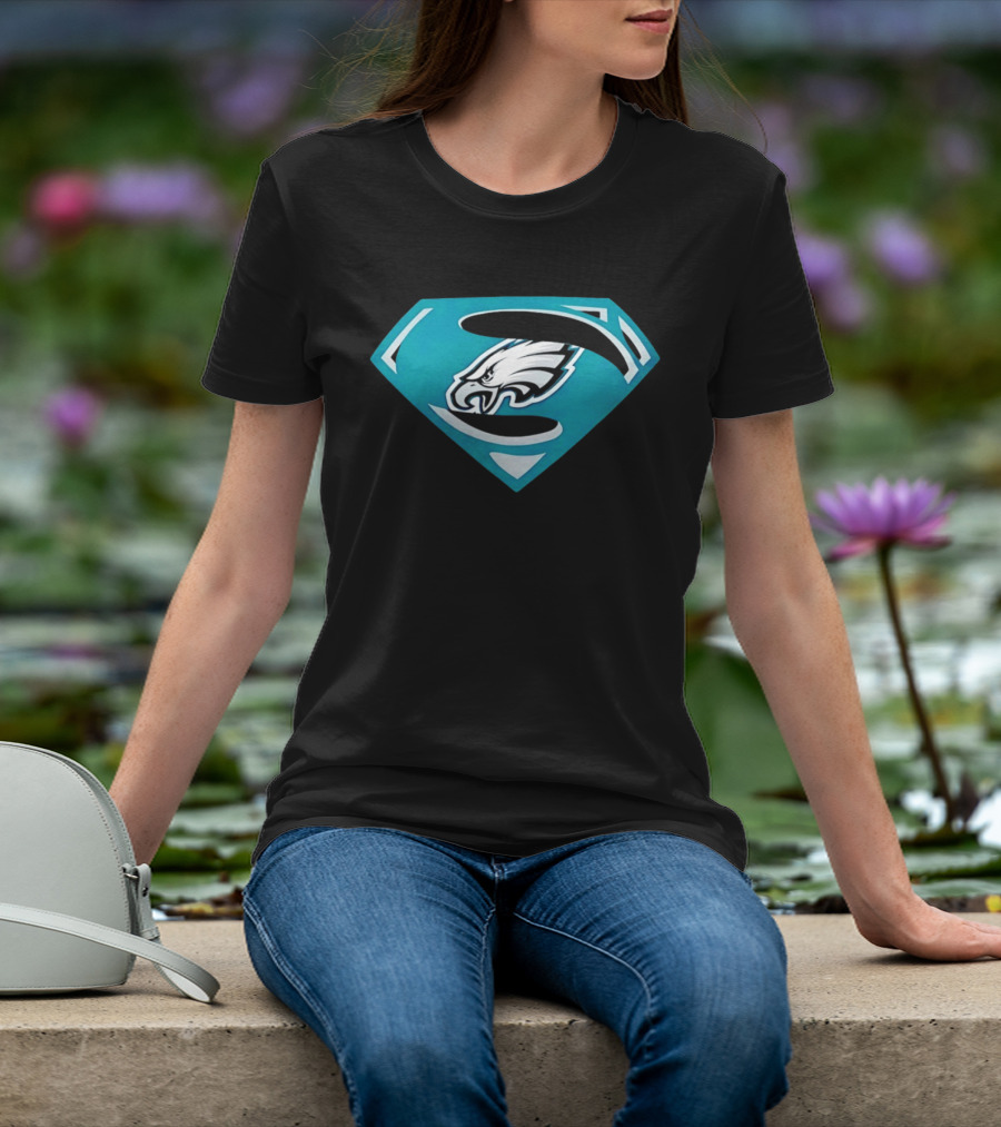 Philadelphia Eagles Superman Crest NFL Football Team T-Shirt