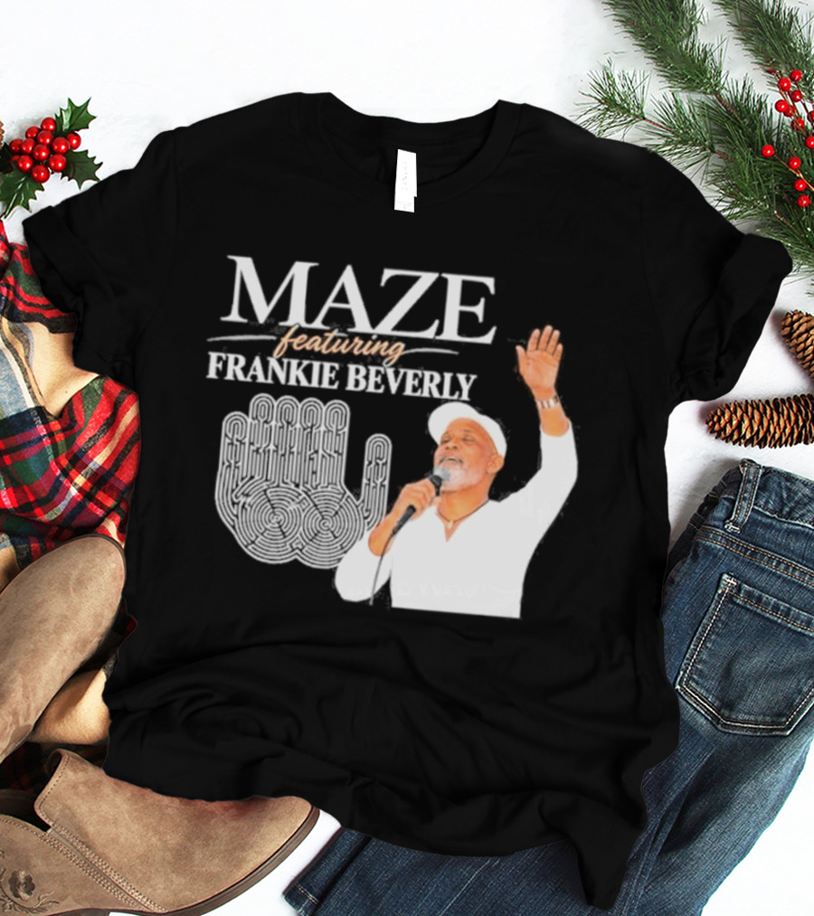 Maze Featuring Frankie Beverly White Outfit Microphone Performance Iconic Image T-Shirt