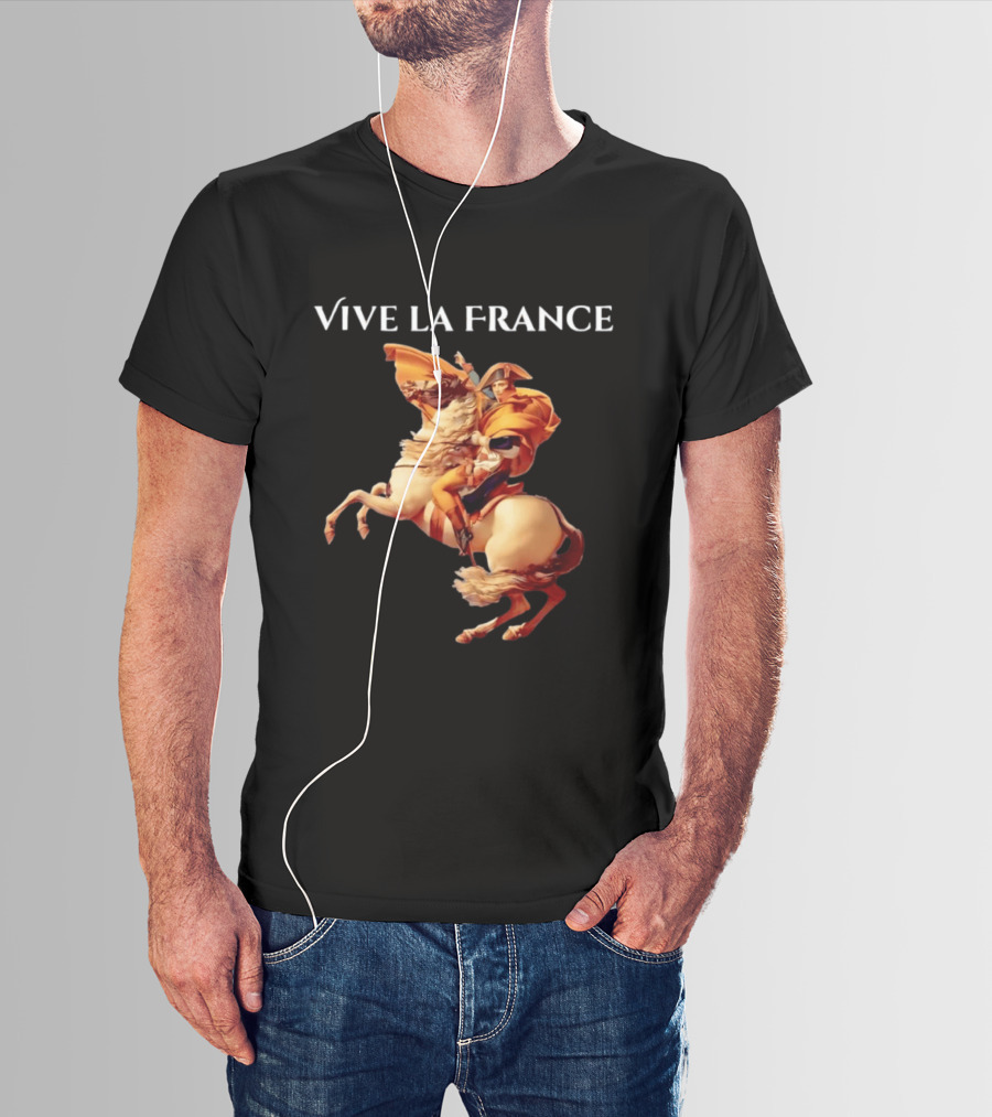 Vive La France Napoleon Bonaparte Riding Horse Iconic French History T-Shirt