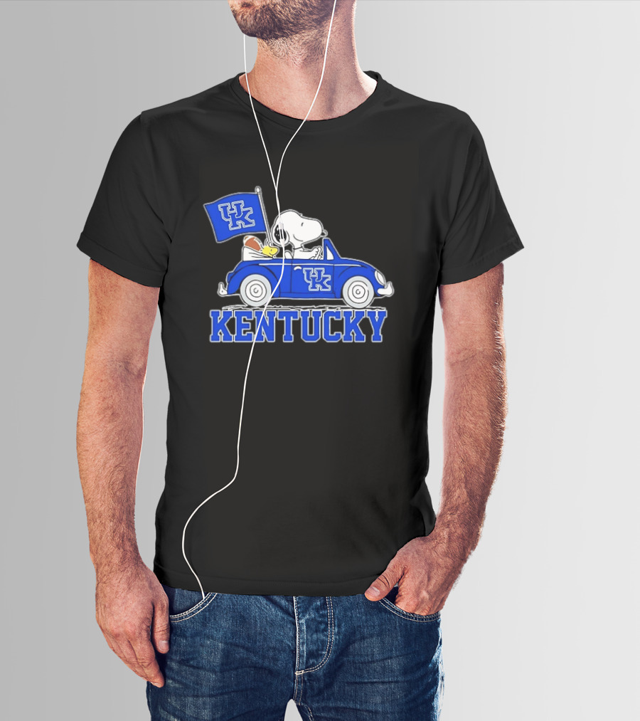 UK Wildcats Snoopy Driving Car With Kentucky Banner T-Shirt