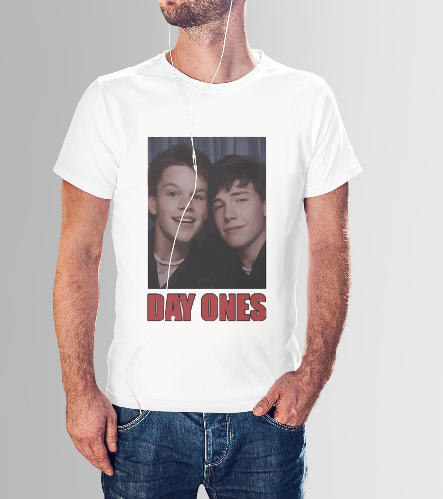 Ben Affleck Matt Damon Day Ones Friends Photobooth Nostalgia T-Shirt