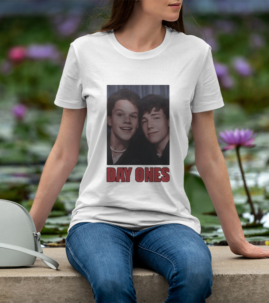 Ben Affleck Matt Damon Day Ones Friends Photobooth Nostalgia T-Shirt
