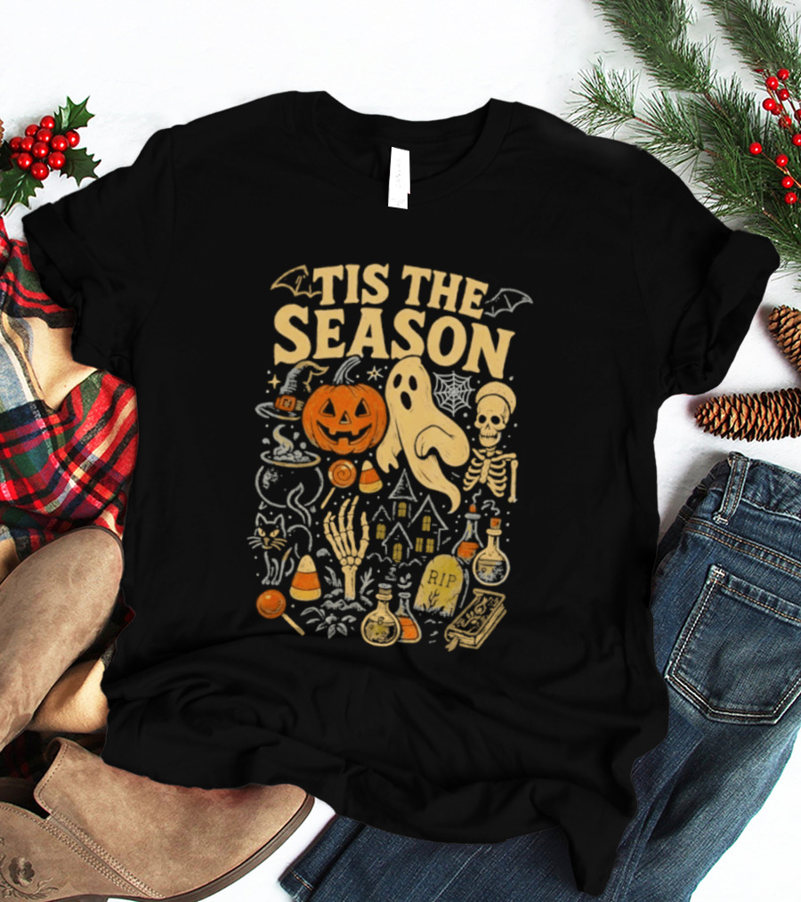 Tis The Season Halloween Pumpkin Ghost Skeleton Bats Candy T-Shirt
