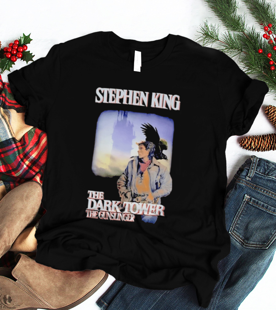 Stephen King The Dark Tower The Gunslinger Artwork With Gunslinger And Raven T-Shirt