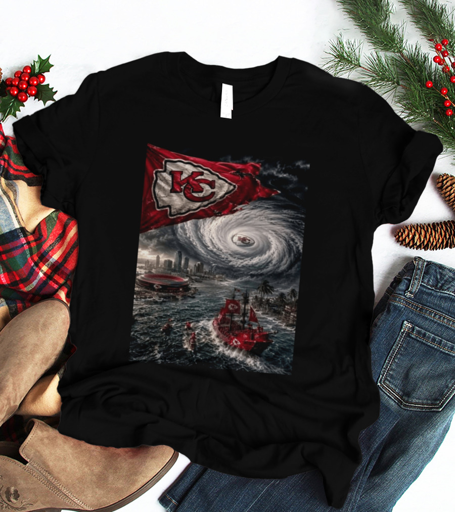 Tampa Bay You Better Start Boarding Up The Windows KC Football Storm Warning T-Shirt