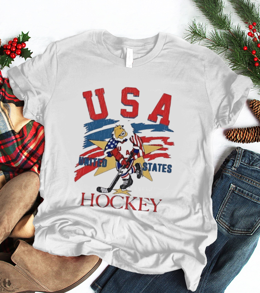 USA United States Hockey Eagle Distressed T-Shirt