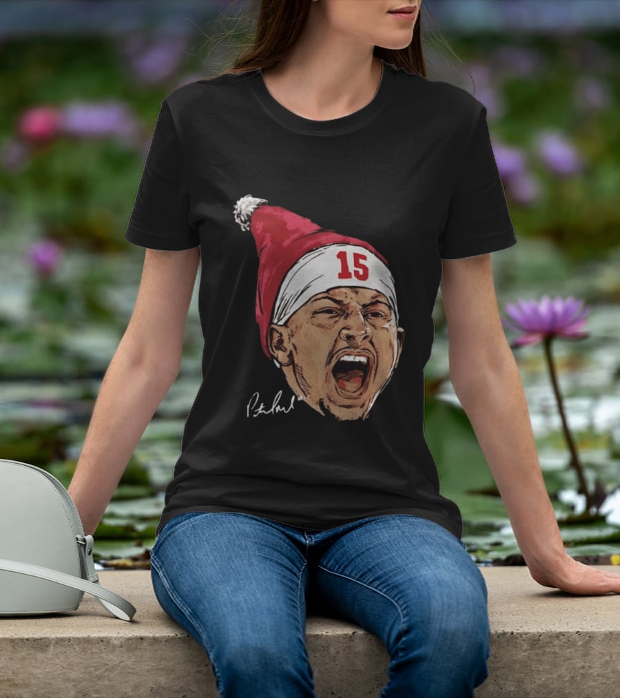 Pat Mahomes Screaming Face Red Santa Hat Number 15 Halftone Caricature T-Shirt