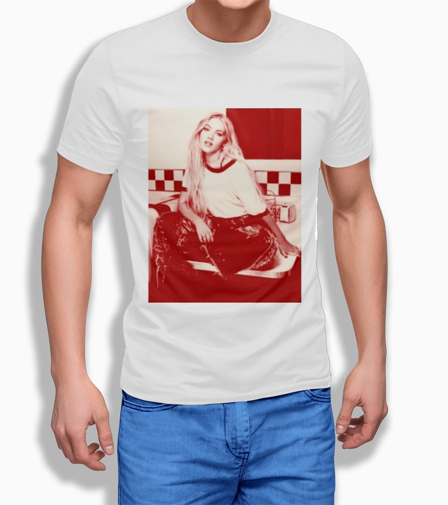 Freya Skye Store Bad Taste Photo Retro Vibe Outfit With Distressed Jeans And Casual Raglan Top In Diner Setting T-Shirt