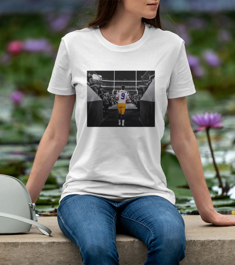 Joe Burrow 9 LSU Tigers Football Quarterback Stadium Entrance T-Shirt