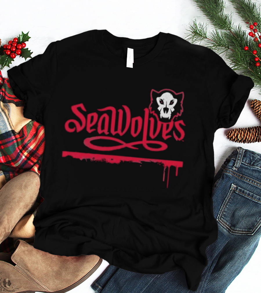 SeaWolves Skull Distressed Hockey Team Fan T-Shirt