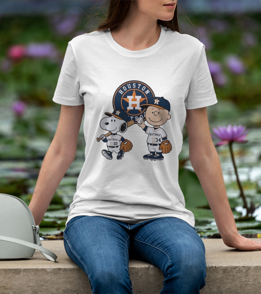 Houston Astros Snoopy Charlie Brown Baseball Player Characters T-Shirt