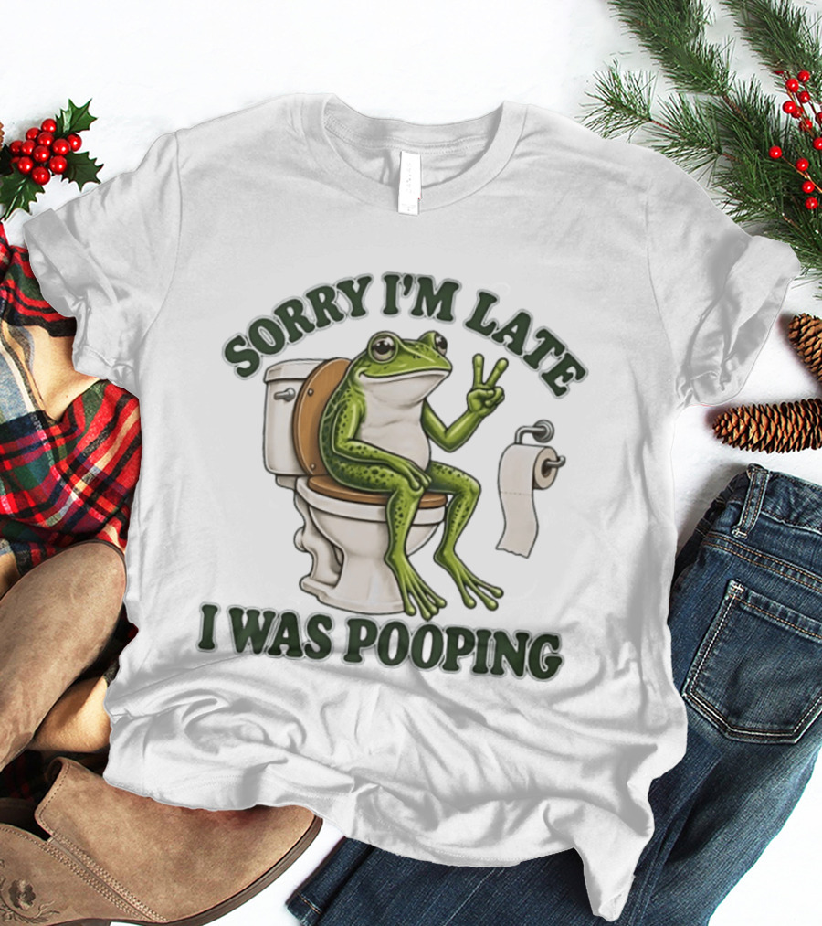 Sorry I'm Late I Was Pooping Frog On Toilet Peace Gesture T-Shirt