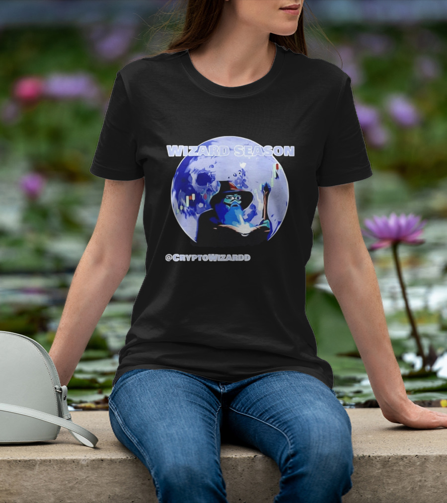 Wizard Season Crypto Trading Bitcoin Wizardry Trend @CryptoWizardd T-Shirt