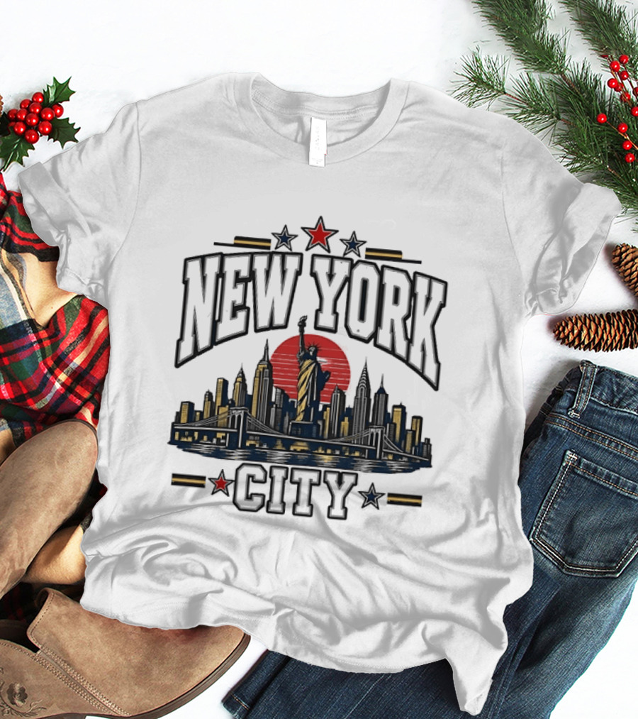New York City Statue Of Liberty Skyline Red Sun Star Accents T-Shirt