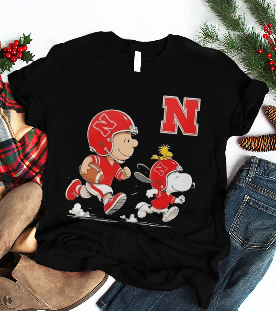 Charlie Brown Woodstock Snoopy Nebraska Cornhuskers Football Helmets T-Shirt