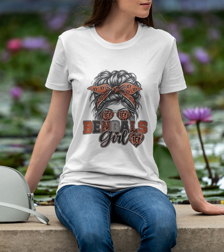 Bengals Girl Messy Bun Fan With Glasses And Bow T-Shirt