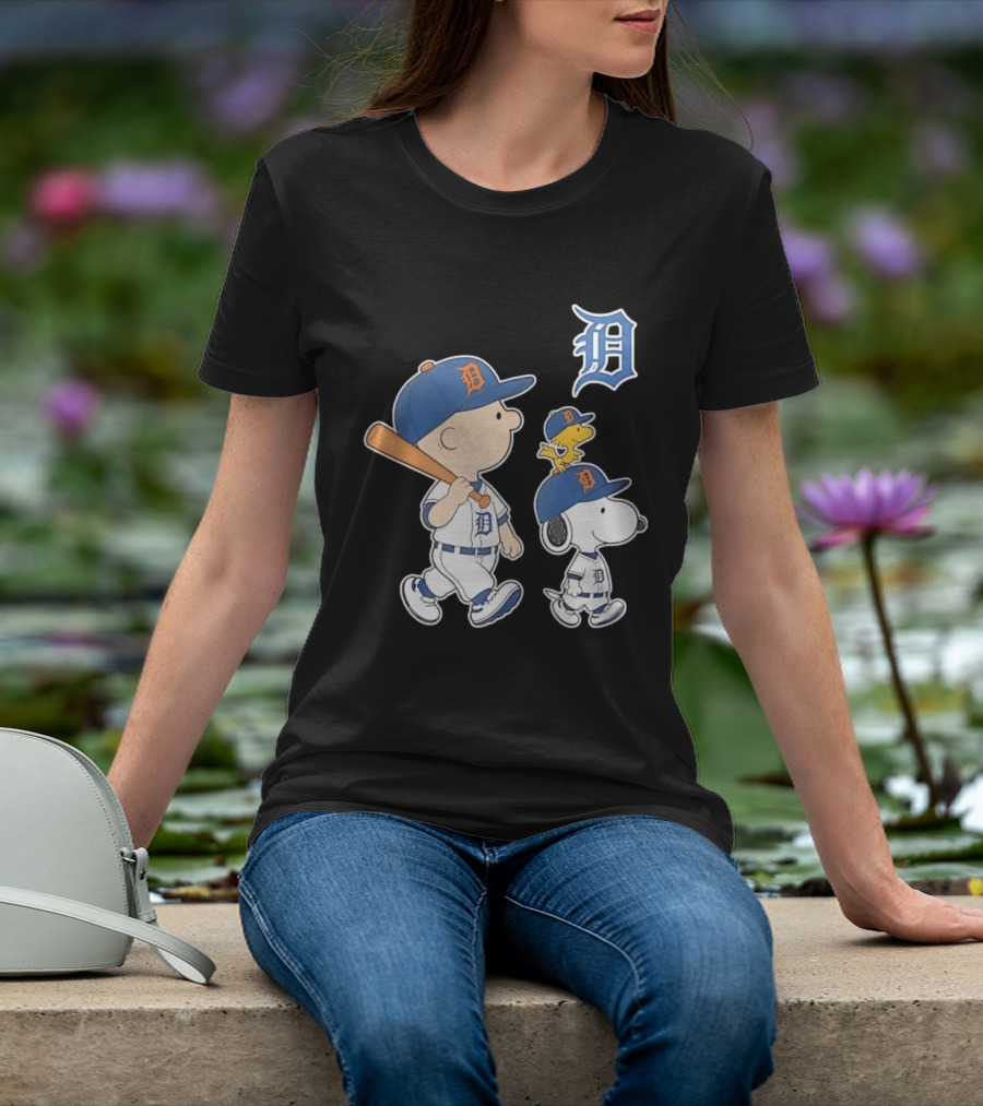 Charlie Brown Snoopy Woodstock Detroit Tigers Baseball Peanuts T-Shirt