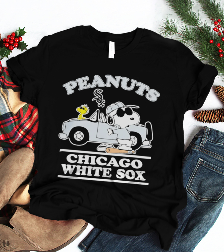 Peanuts Snoopy Woodstock In Car Chicago White Sox Baseball T-Shirt