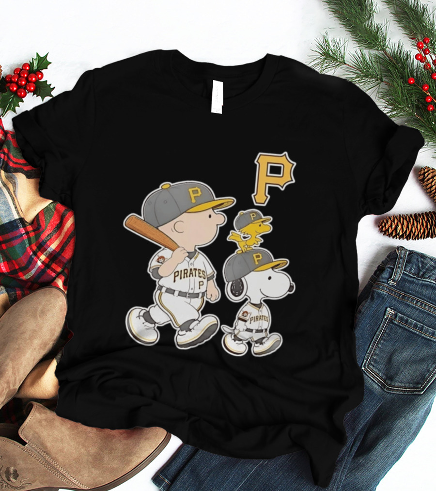 Woodstock Snoopy Charlie Brown Pittsburgh Pirates Baseball P T-Shirt