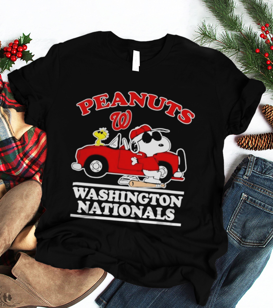 Peanuts Snoopy Woodstock Washington Nationals Baseball Car T-Shirt