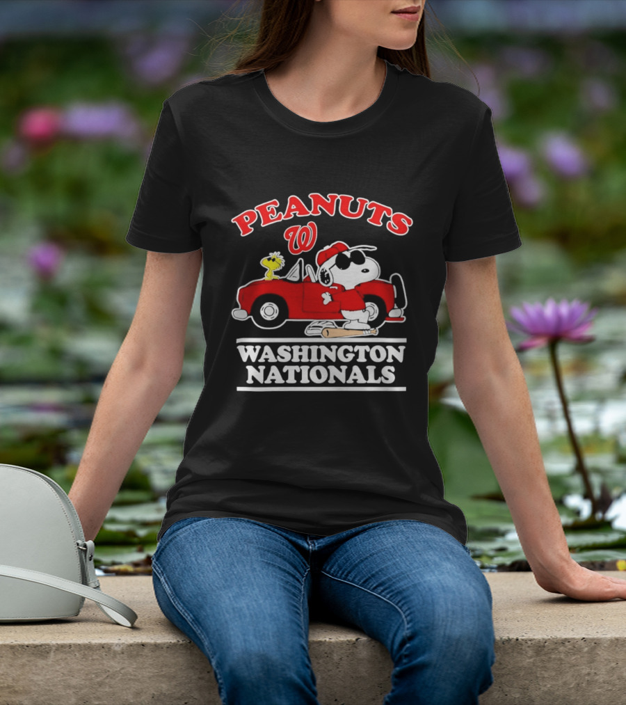 Peanuts Snoopy Woodstock Washington Nationals Baseball Car T-Shirt