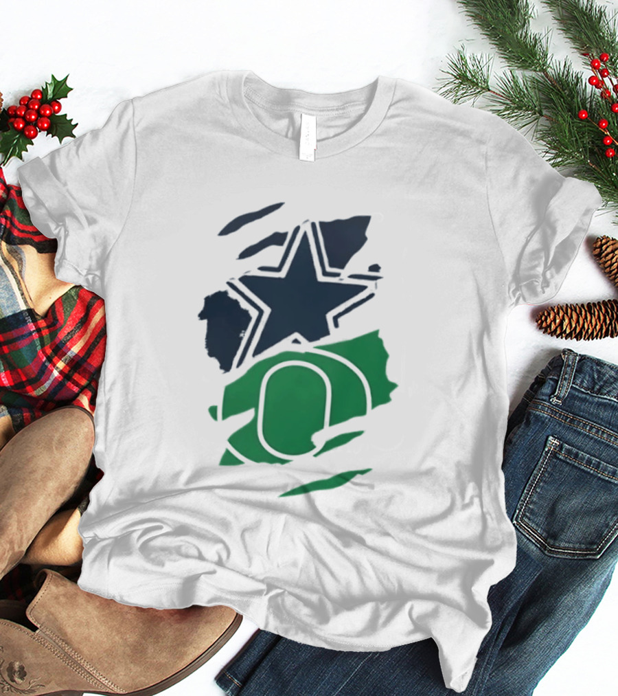 Dallas Cowboys Star And Oregon Ducks O Ripped Team Logos T-Shirt