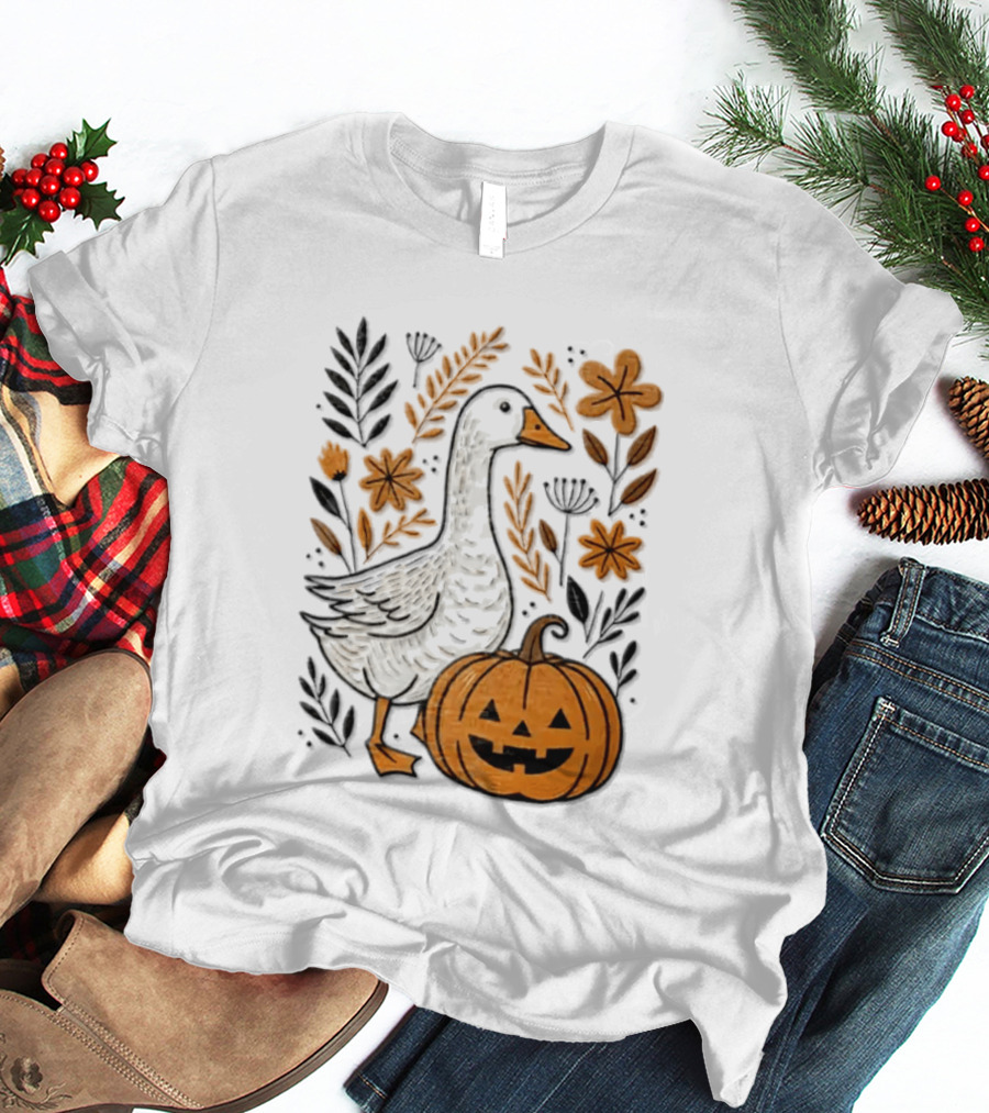 Goose With Jack O' Lantern Pumpkin Autumn Leaves And Flowers T-Shirt