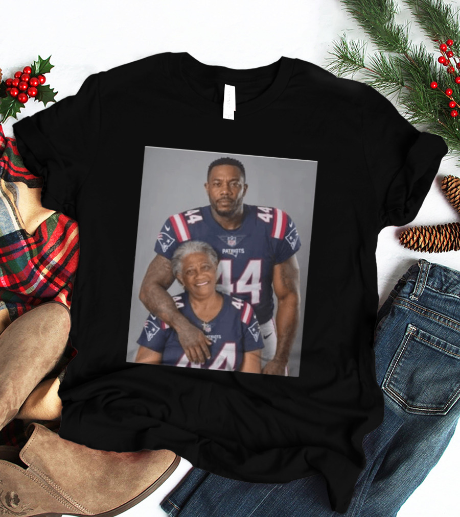 New England Patriots Jahlani Tavai 44 Mom Football Family Game Day 2026 T-Shirt