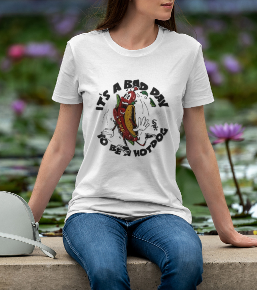 Chicago White Sox MLB It's A Bad Day To Be Hotdog Panicked Cartoon Sausage Running T-Shirt
