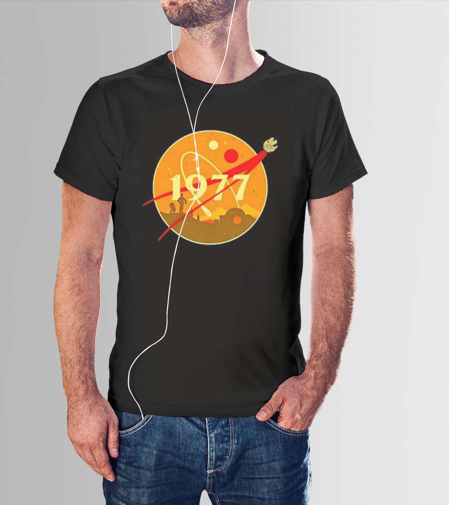 Star Wars 1977 Millennium Falcon Space Desert Silhouette Planetary Orbit T-Shirt