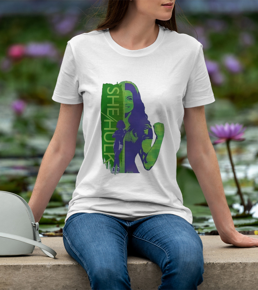 She Hulk Marvel Superhero Jennifer Walters Comic Style Heroic Pose T-Shirt