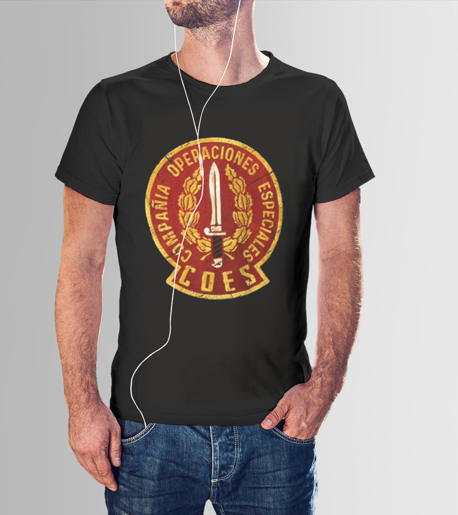 Compañía Operaciones Especiales COES Insignia With Tactical Knife T-Shirt