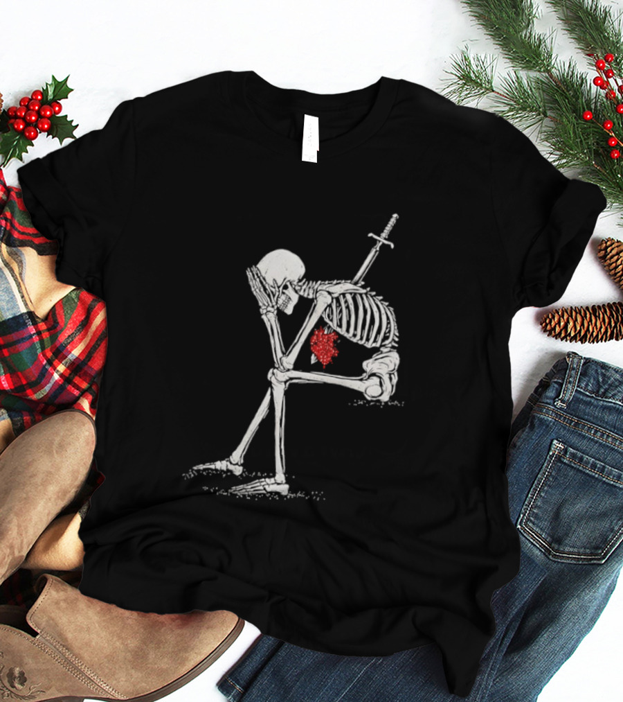 Sad Skeleton With Sword And Bleeding Heart Drawing T-Shirt