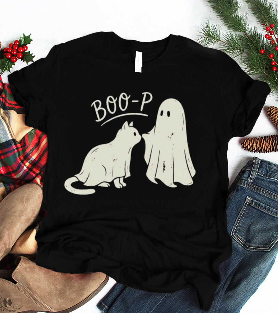 Boo P Humor Halloween Cat Ghost Playful Spirit And Feline Paw Interaction T-Shirt