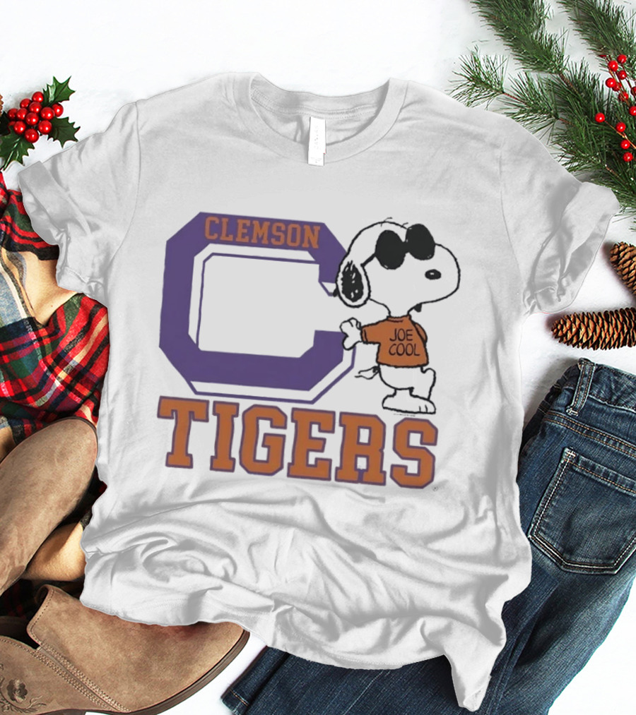 Clemson Tigers Snoopy Joe Cool Peanuts College Sports T-Shirt