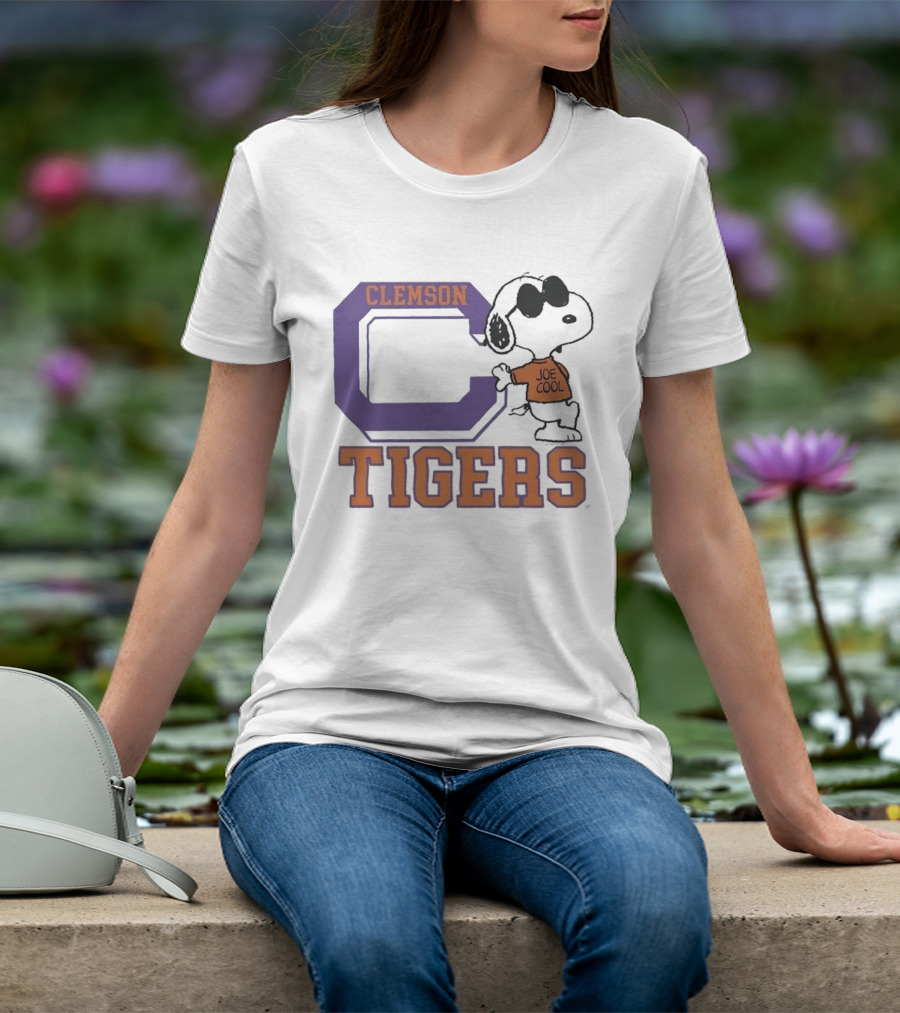 Clemson Tigers Snoopy Joe Cool Peanuts College Sports T-Shirt