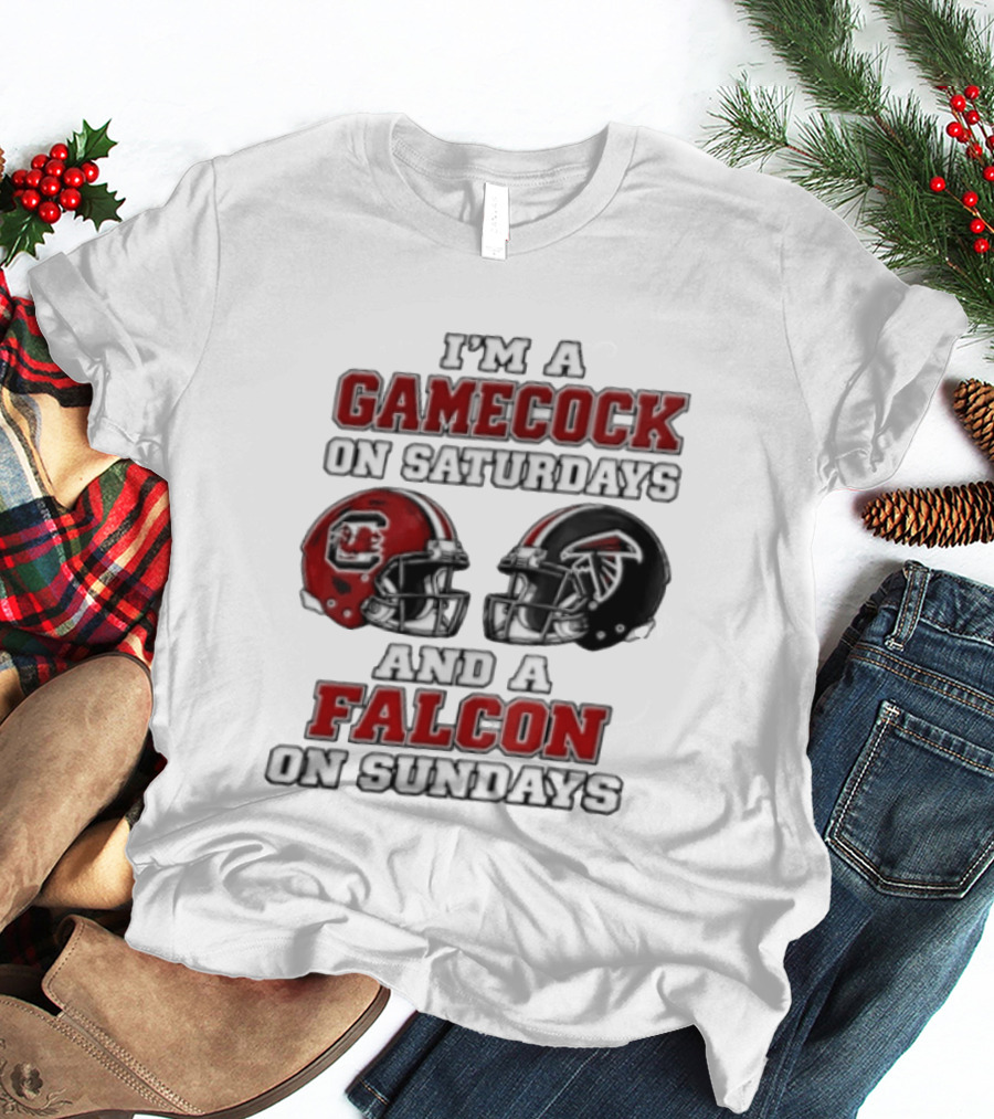 I'm A Gamecock On Saturdays And A Falcon On Sundays Helmet Football Fan شعار T-Shirt
