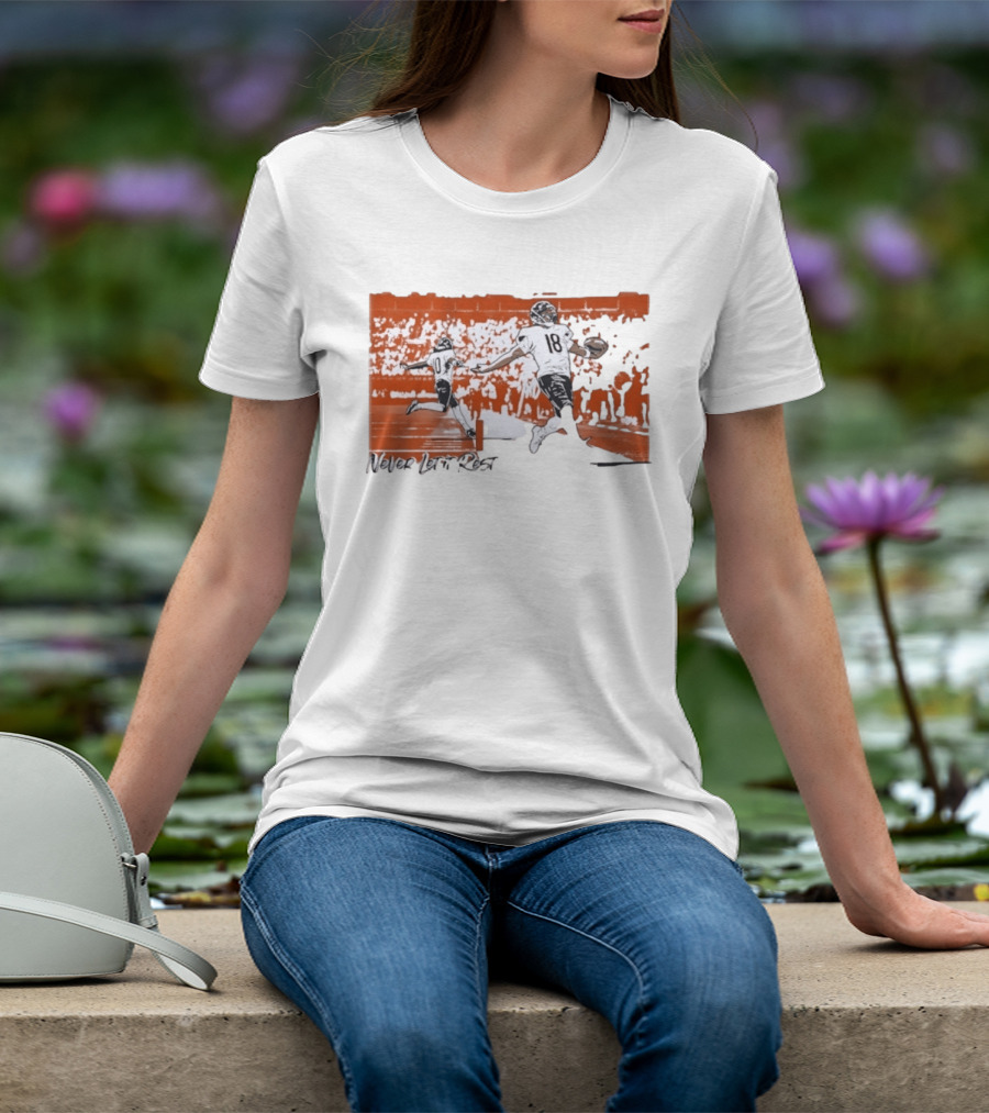 Never Let It Rest Chicago Bears Number 18 And 10 Football Scene T-Shirt