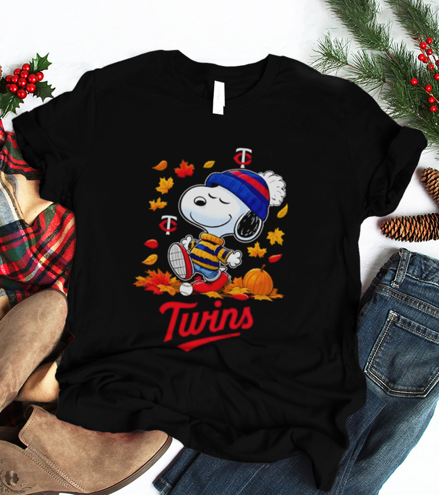 Snoopy Minnesota Twins Autumn Baseball MLB Peanuts Leaves Pumpkin T-Shirt