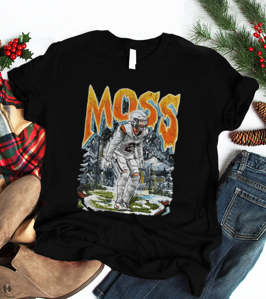 Moss Broncos Country Football Comic Style Winter Sports Scene T-Shirt