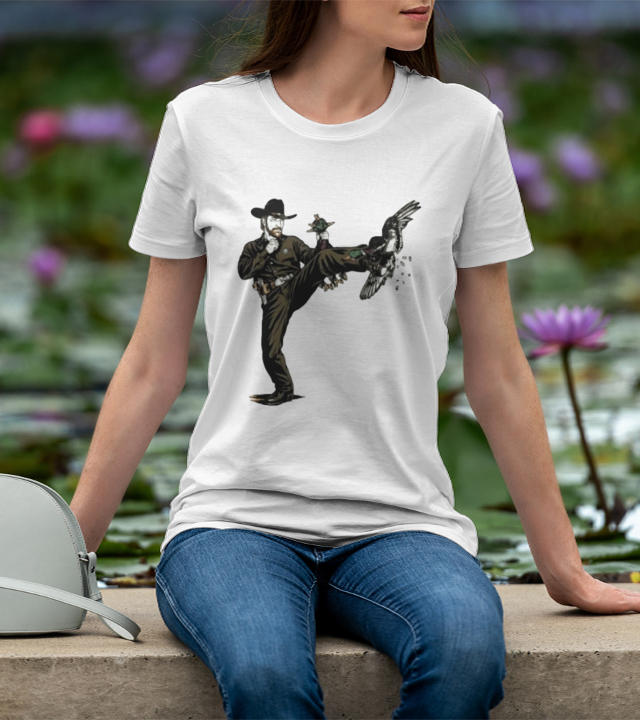Chuck Norris Roundhouse Kick Duck Hunting Action T-Shirt
