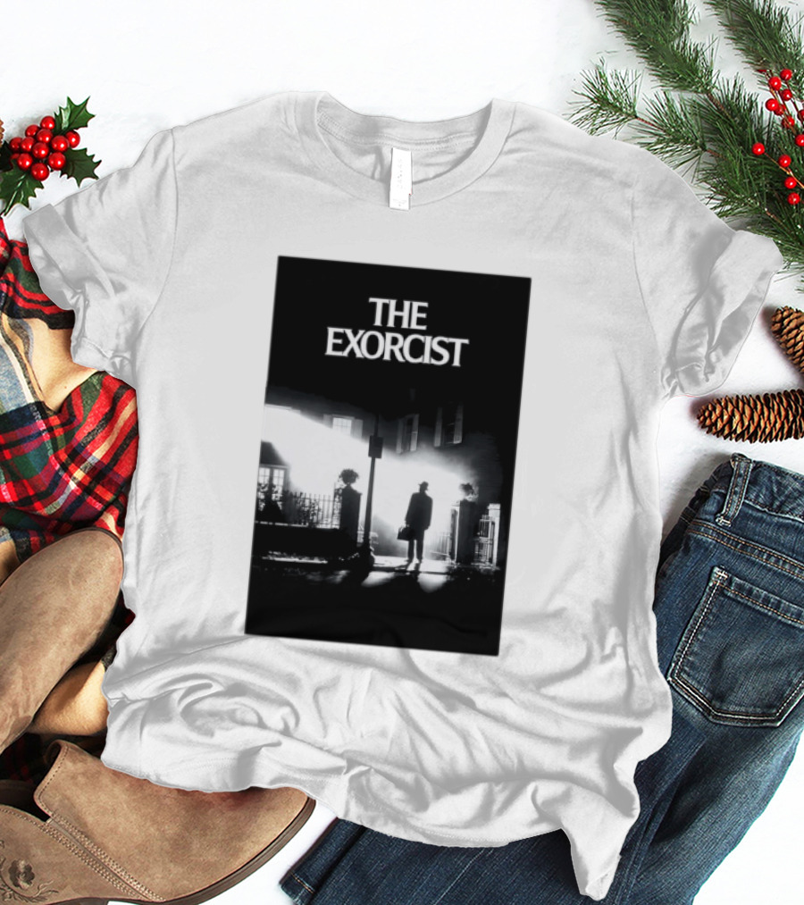 The Exorcist Iconic Horror Movie Walking Man Shadow Scene T-Shirt