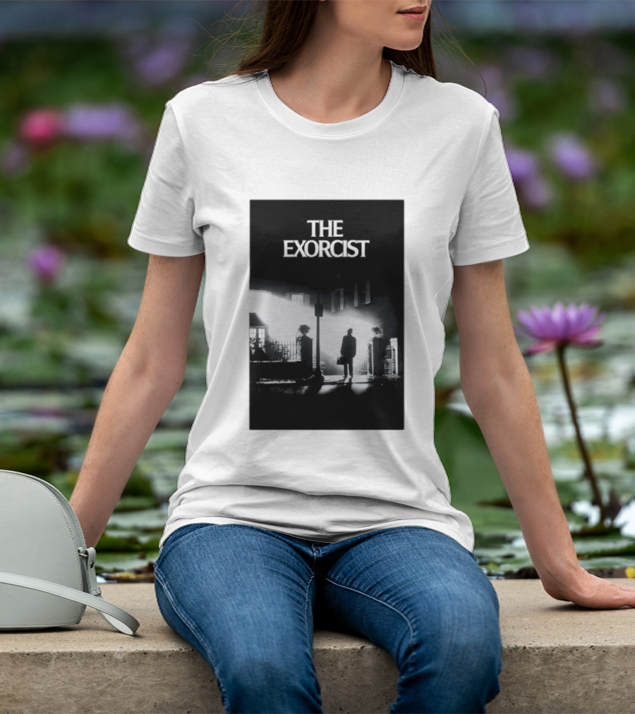 The Exorcist Iconic Horror Movie Walking Man Shadow Scene T-Shirt